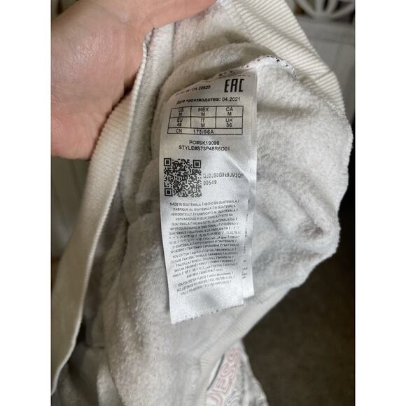 Guess Sweatshirt Womens White Crewneck Sweater Logo Pullover Size Medium - Picture 3 of 10